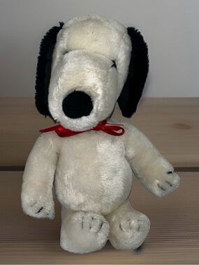 Snoopy Plush United Feature Syndicate Stuffed Dog Peanuts 12" Retro Toy 1968